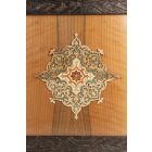 Falikép fából, perzsa mintával, széles kerettel